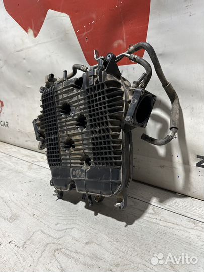 Infiniti QX70 Впускной коллектор