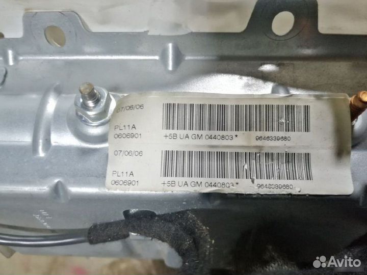 Подушка безопасности в торпеду Citroen C4