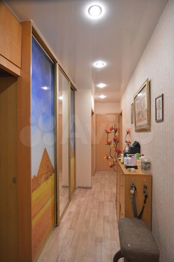 3-к. квартира, 65 м², 4/9 эт.