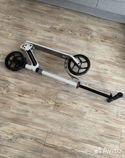 Самокат Reaction