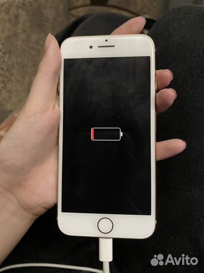 iPhone 8, 64 ГБ