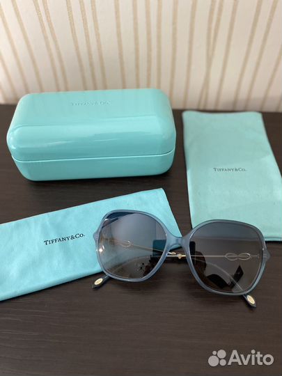 Солнцезащитные очки Tiffany & Co