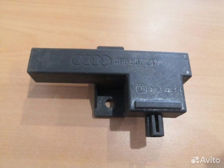 Антенна системы комфортного доступа Audi А6 C6