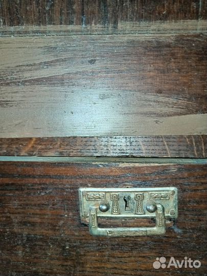 Шкаф старинный