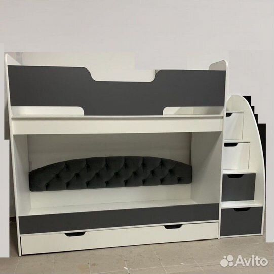 Двухъярусная кровать