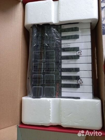 Midi-клавиатура akai PRO MPK mini