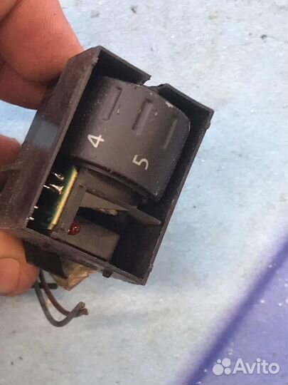 Кнопка обогрева сидений 7L6963564