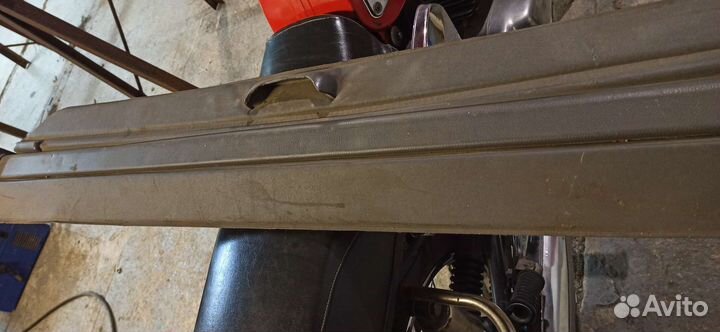 Шторка багажника toyota раннер сурф