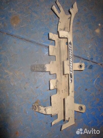 Кронштейн проводки Scania 2004920