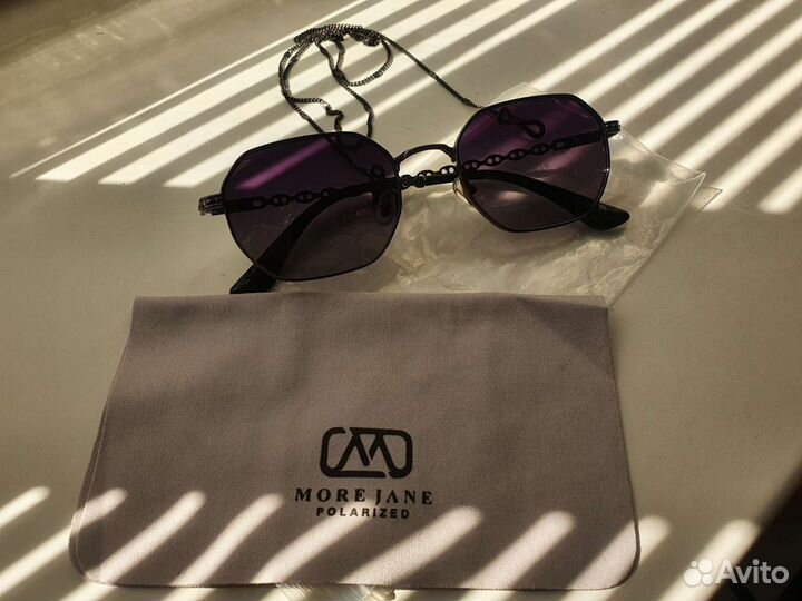 Солнцезащитные очки женские