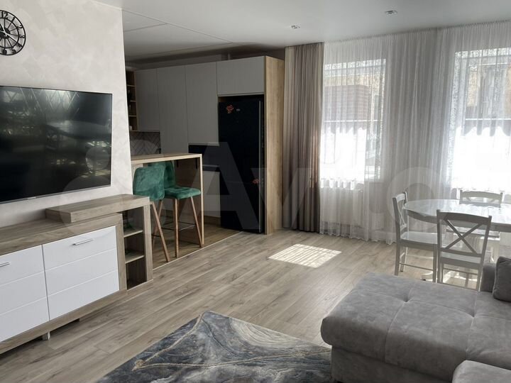 2-к. квартира, 60 м², 2/9 эт.