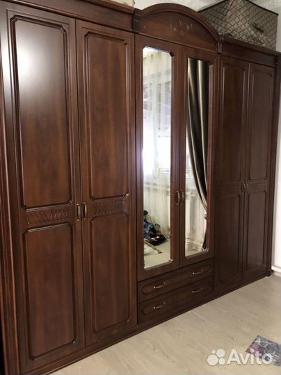 Спальный гарнитур