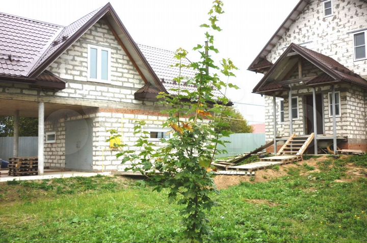 Дом 226 м² на участке 12 сот.