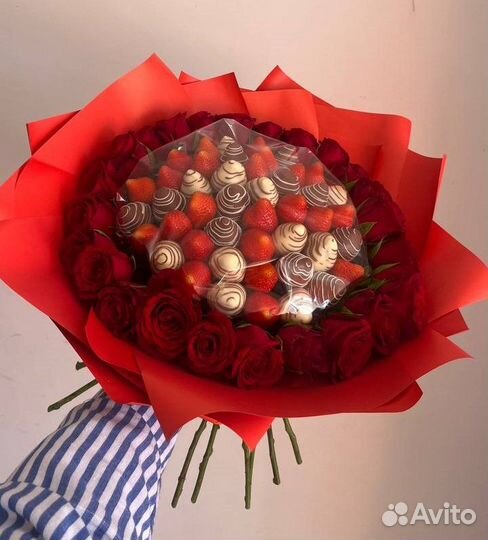 Букет девушке с доставкой