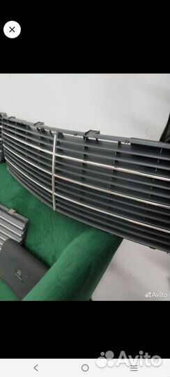 Вставка в решетку оригинал 140 Мерседес