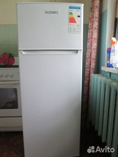 Продаю холодильник Suzuki