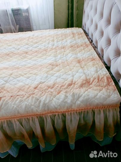 Покрывало на 2 х спальную кровать бу