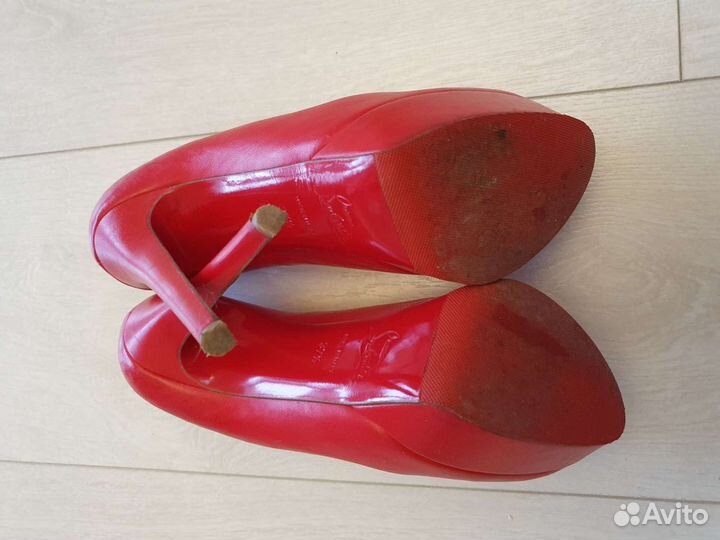Туфли Louboutin(оригинал)