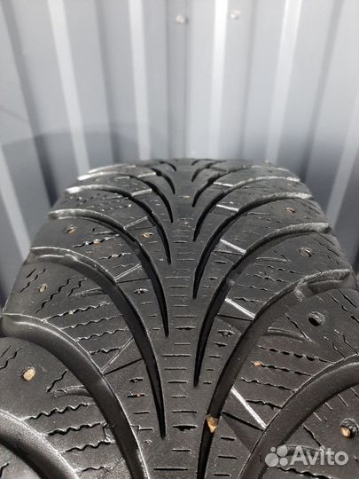 Goodyear UltraGrip Extreme 195/65 R15 91T