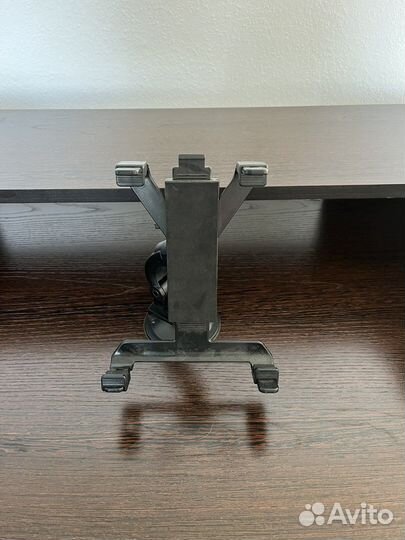 Держатель для планшета в авто