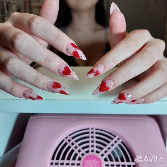 Маникюр на дому