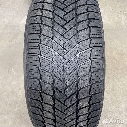 Michelin X-Ice Snow 225/40 R18 92H