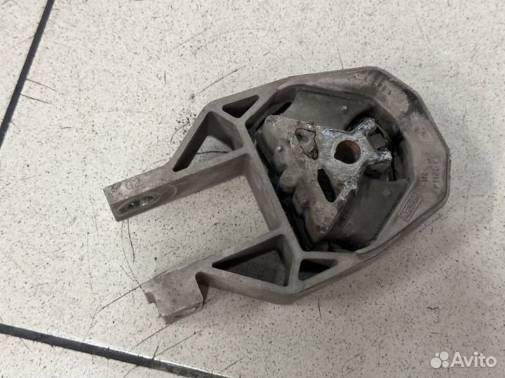 Подушка кпп Форд Фокус 3 Ford Focus 3