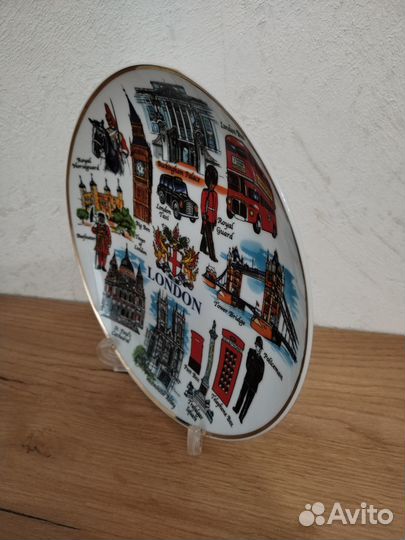 Декоративная настенная тарелка