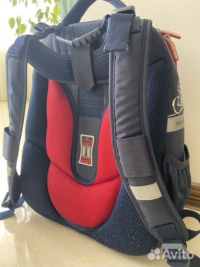 Ранец школьный для мальчика 1-3 класс