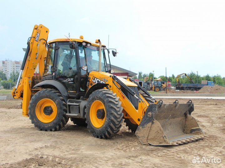 Машинист экскаватора погрузчика JCB