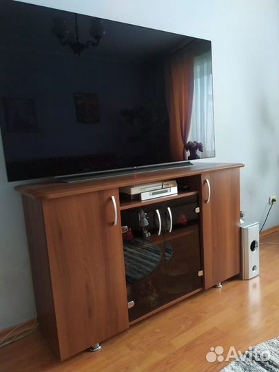 Тумба под телевизор