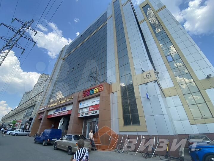 Офис с ремонтом в ЖК 