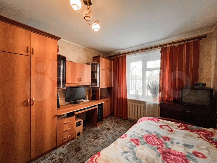 2-к. квартира, 50 м², 2/9 эт.