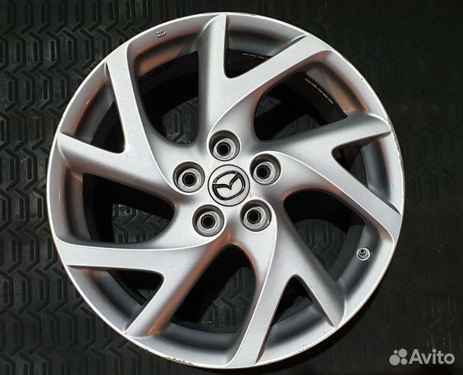 Всего 1шт оригинал Mazda 6 R18 5x114,3 с датчиком