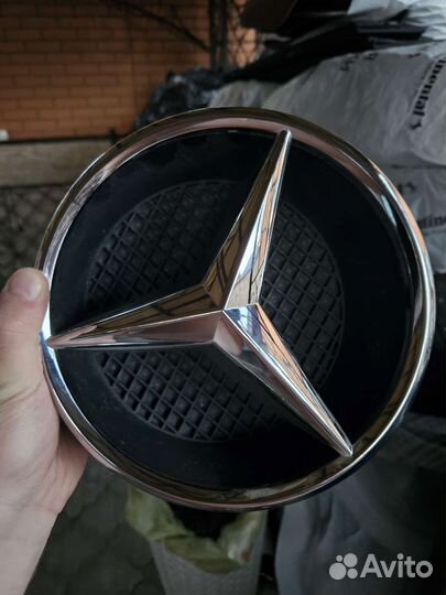 Значок эмблема на Мерседес GLE 350