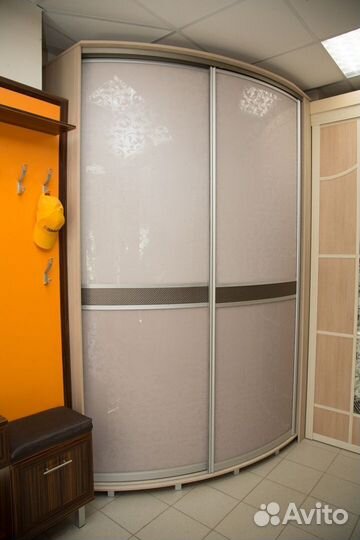 Шкаф корпусный купе