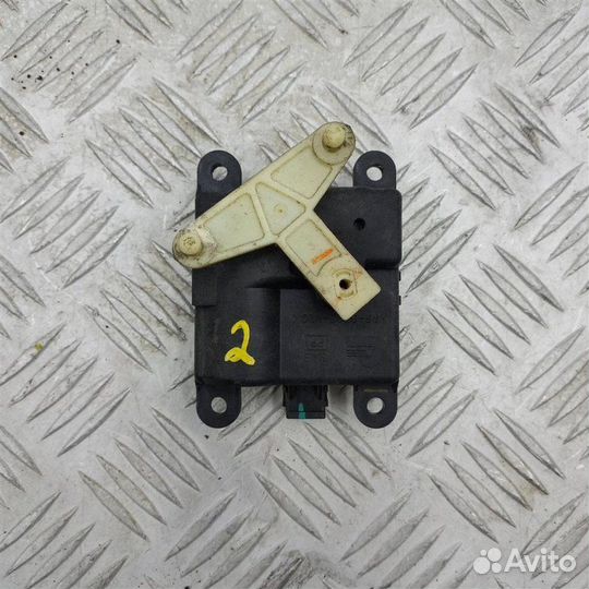 Моторчик заслонки печки Nissan Almera Classic B10