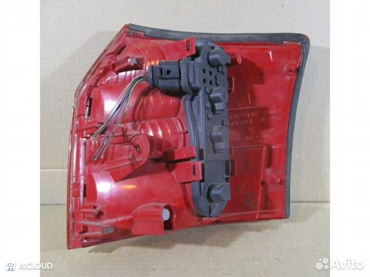 Стоп-сигнал на audi A4 8E5 ALT