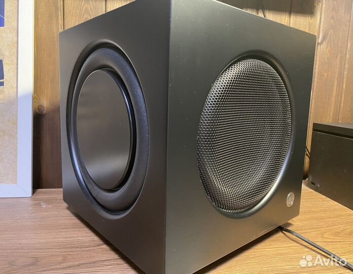 Сабвуфер Audio Pro SW-10, 1 колонкашт, black