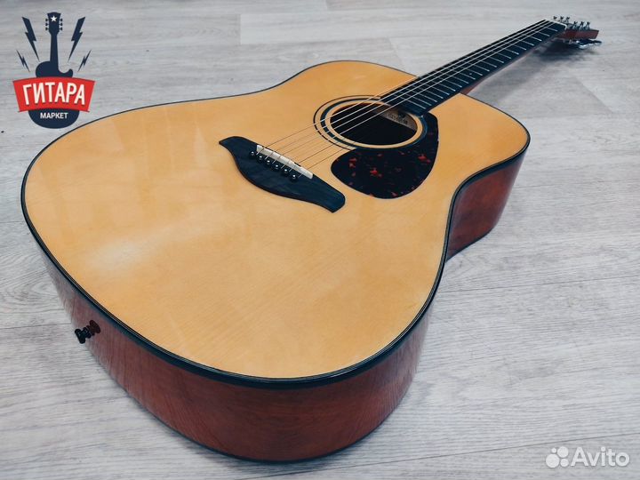 Новая акустическая гитара Yamaha массив