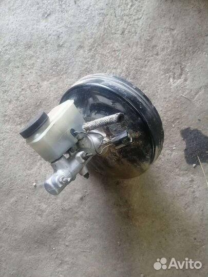 Вакуум в сборе с гтц мазда 626 GE