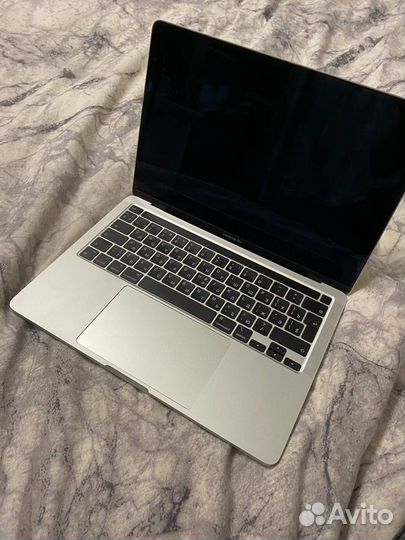 Macbook pro 13 2020 m1