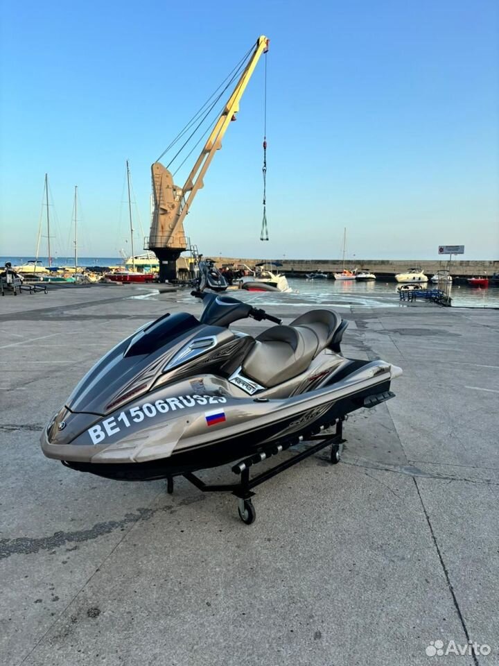 Купить Yamaha 1800