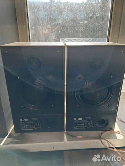 Проигрыватель винила + усилитель+ s 30