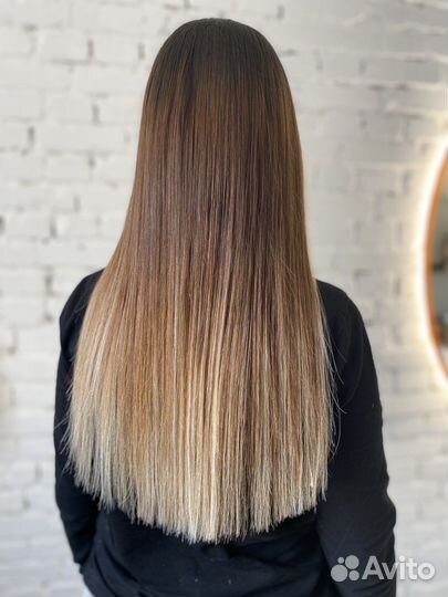 Модель на наращивание волос