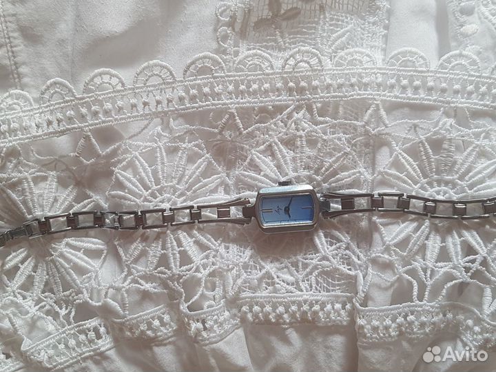 Женские часы СССР винтаж 