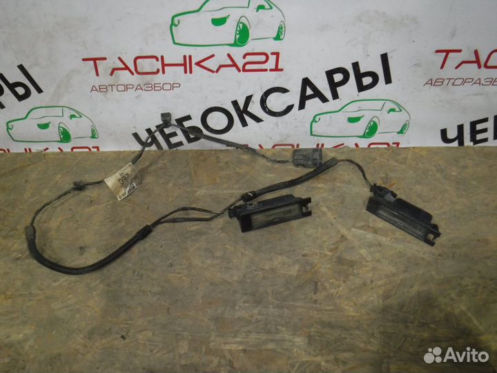 Проводка подсветки номера с плафонами Opel Astra H