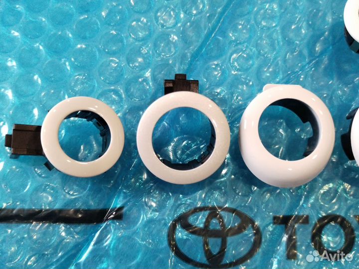 Кольцо парктроника Ленд Крузер 200 08-11 комплект