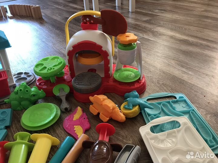 Игрушки пакетом Play Doh