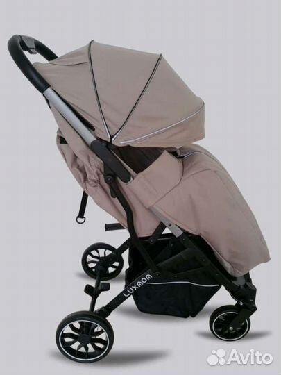 Прогулочная коляска Luxmom